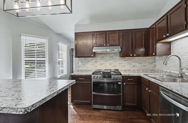 714 Dartmouth Drive, Island Lake, IL 60042