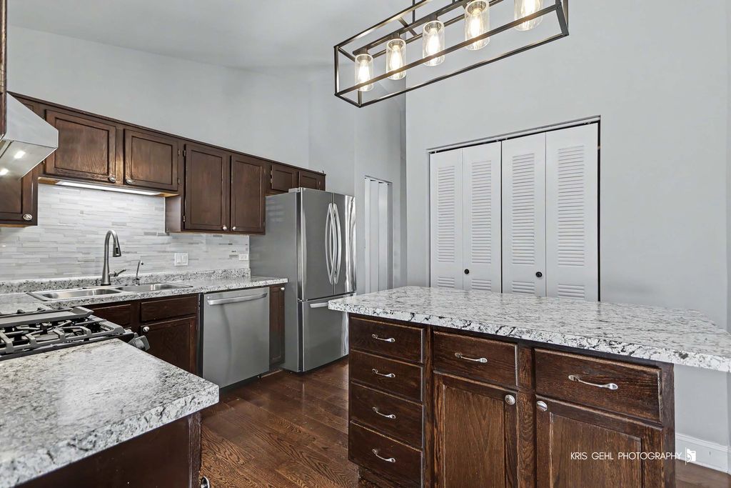 714 Dartmouth Drive, Island Lake, IL 60042 — photo 4