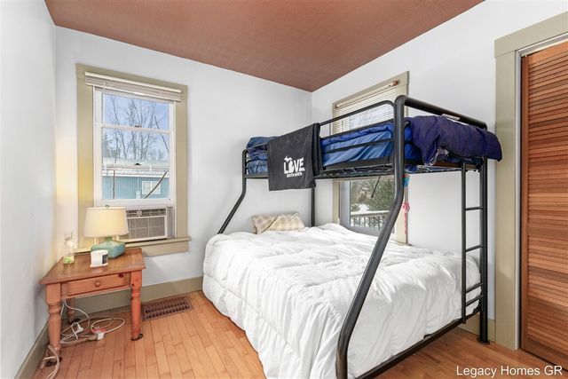 1002 St Joseph Street, South Haven, MI 49090