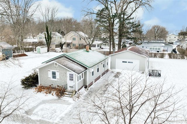 1002 St Joseph Street, South Haven, MI 49090