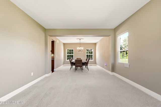 10 Colliers Court, Jackson, NJ 08527