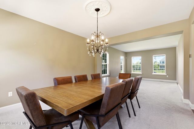 10 Colliers Court, Jackson, NJ 08527