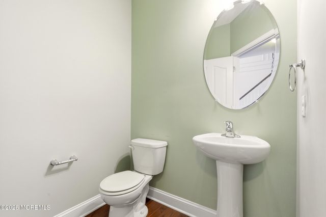 10 Colliers Court, Jackson, NJ 08527