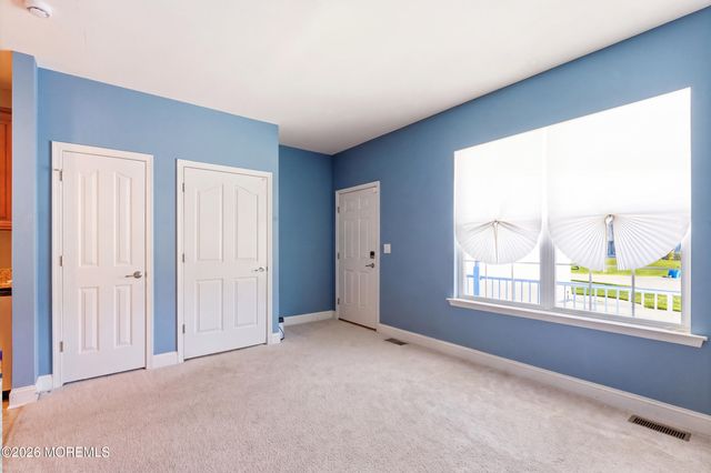 10 Colliers Court, Jackson, NJ 08527