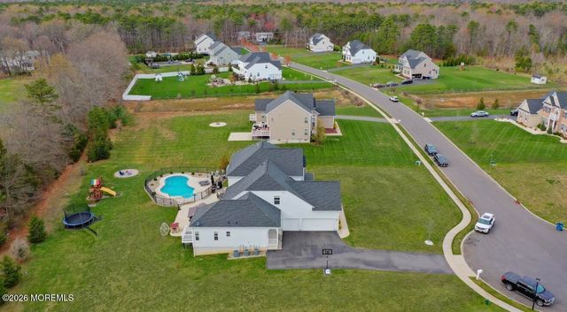 10 Colliers Court, Jackson, NJ 08527