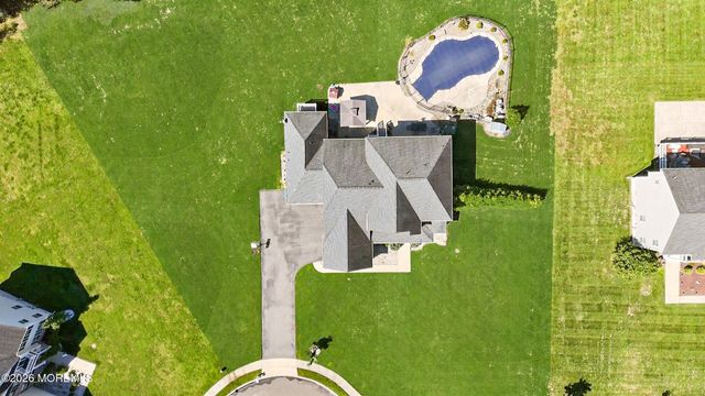 10 Colliers Court, Jackson, NJ 08527