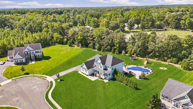10 Colliers Court, Jackson, NJ 08527