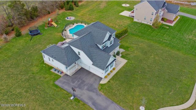 10 Colliers Court, Jackson, NJ 08527