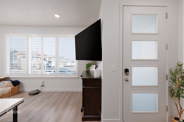 1006 W SAPPHIRE PEAK DR, Bluffdale, UT 84065