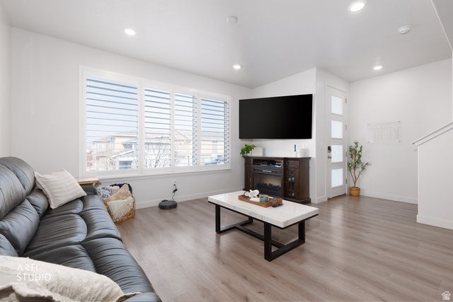 1006 W SAPPHIRE PEAK DR, Bluffdale, UT 84065