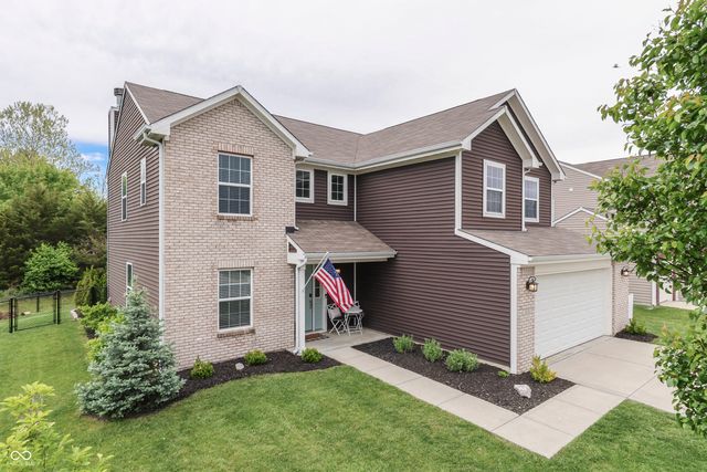 814 Cherry Tree Lane, Greenwood, IN 46143