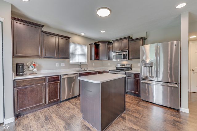 814 Cherry Tree Lane, Greenwood, IN 46143