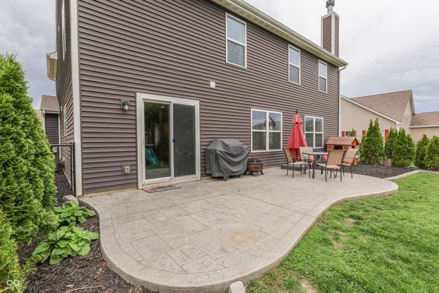 814 Cherry Tree Lane, Greenwood, IN 46143