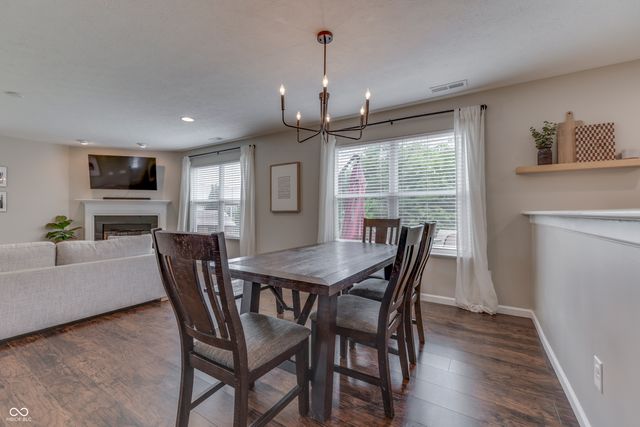 814 Cherry Tree Lane, Greenwood, IN 46143
