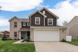 814 Cherry Tree Lane, Greenwood, IN 46143