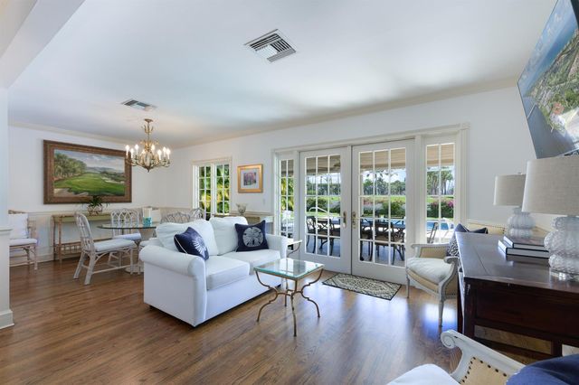 201 Pendleton Avenue, Palm Beach, FL 33480