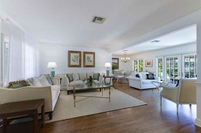 201 Pendleton Avenue, Palm Beach, FL 33480