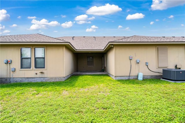 2839 Mckinzie 10, Corpus Christi, TX 78410