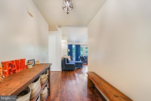 22 KELLEY HILL LN, Fredericksburg, VA 22406