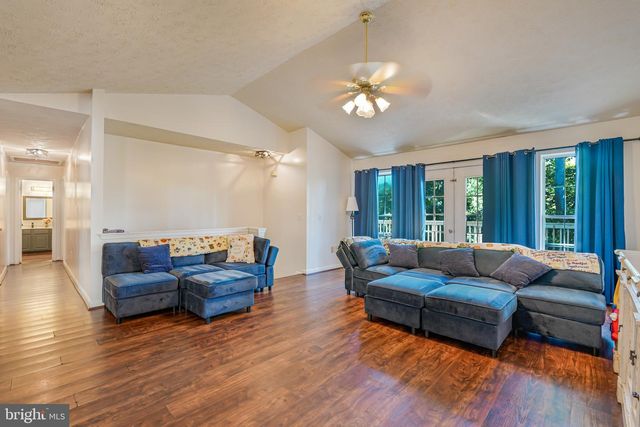 22 KELLEY HILL LN, Fredericksburg, VA 22406