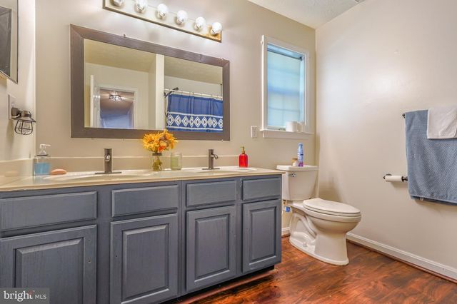 22 KELLEY HILL LN, Fredericksburg, VA 22406