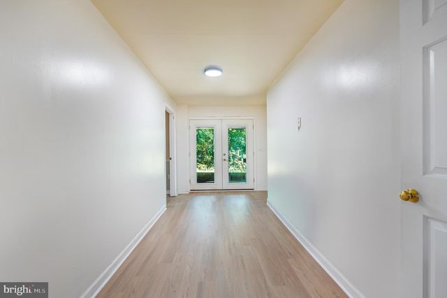 22 KELLEY HILL LN, Fredericksburg, VA 22406