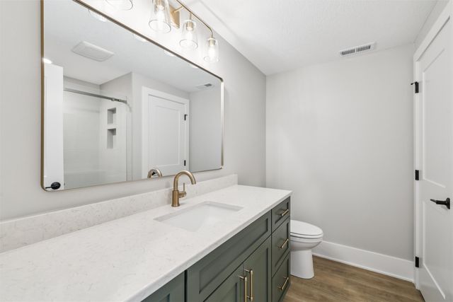 805 Canterbury Circle, Waukee, IA 50263