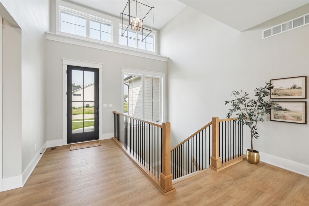 805 Canterbury Circle, Waukee, IA 50263