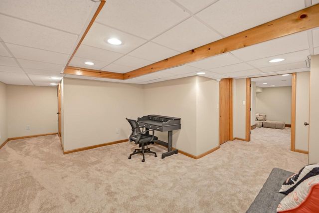 5426 Diversey BOULEVARD, Whitefish Bay, WI 53217