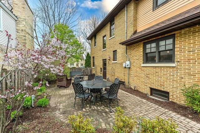 5426 Diversey BOULEVARD, Whitefish Bay, WI 53217