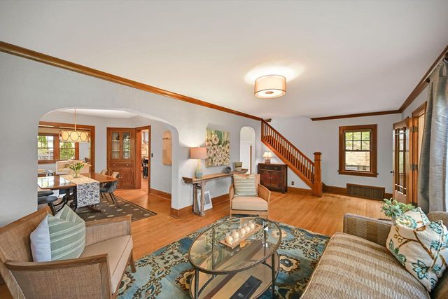 5426 Diversey BOULEVARD, Whitefish Bay, WI 53217