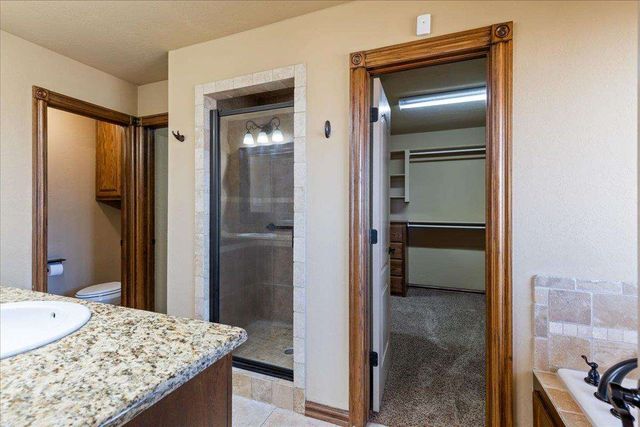 1110 Apple Creek Dr, Elgin, OK 73538