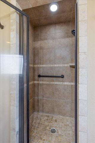 1110 Apple Creek Dr, Elgin, OK 73538