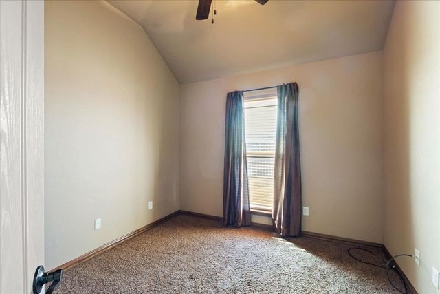 1110 Apple Creek Dr, Elgin, OK 73538