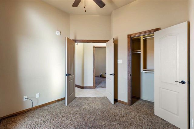 1110 Apple Creek Dr, Elgin, OK 73538