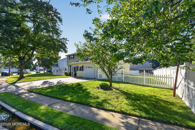 21 Monmouth Street, Hazlet, NJ 07730