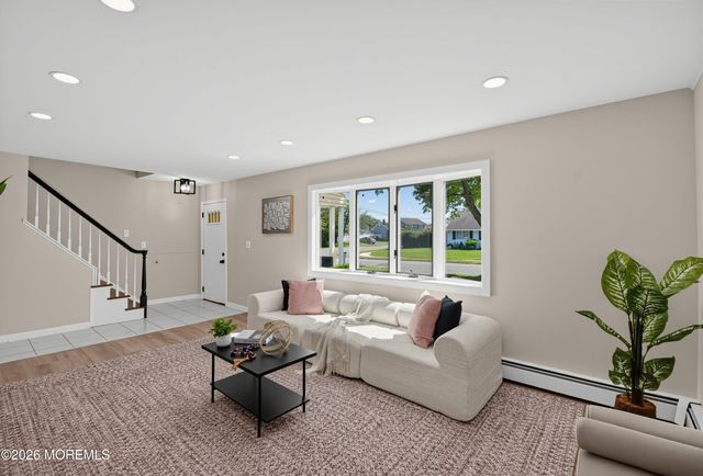 21 Monmouth Street, Hazlet, NJ 07730