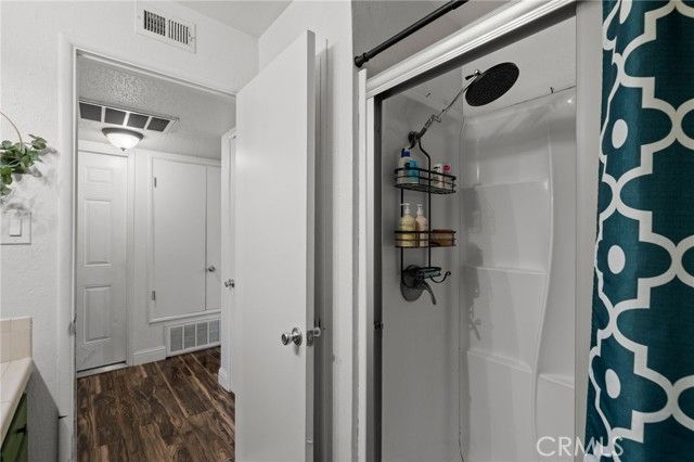 3800 Stockdale 8, Bakersfield, CA 93309