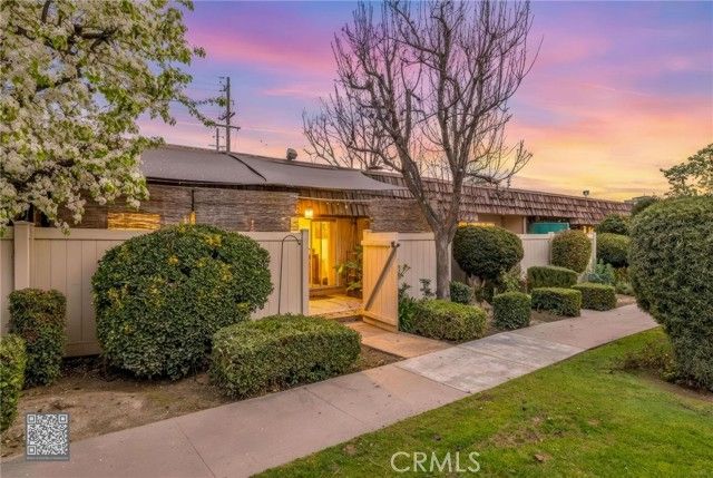 3800 Stockdale 8, Bakersfield, CA 93309