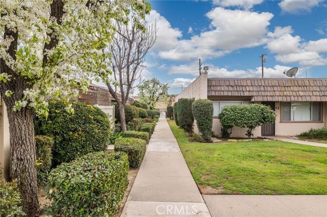 3800 Stockdale 8, Bakersfield, CA 93309