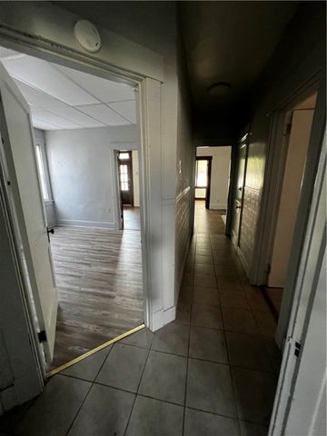 1615 Mcclure St, Homestead, PA 15120