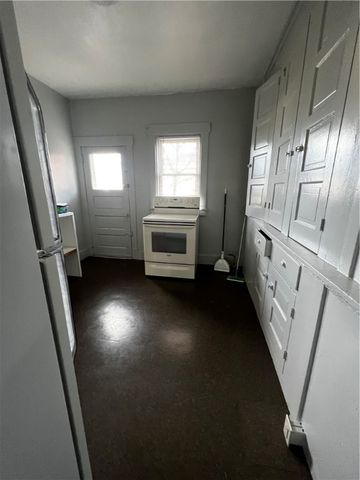 1615 Mcclure St, Homestead, PA 15120