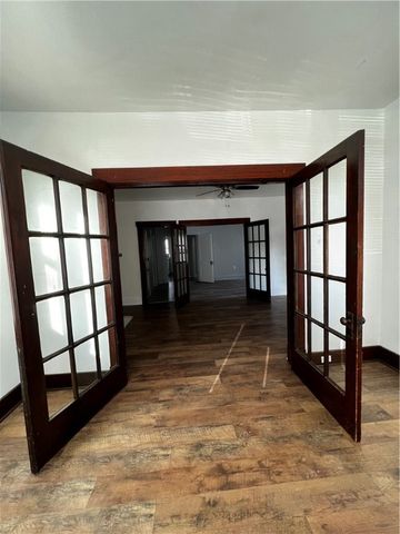 1615 Mcclure St, Homestead, PA 15120