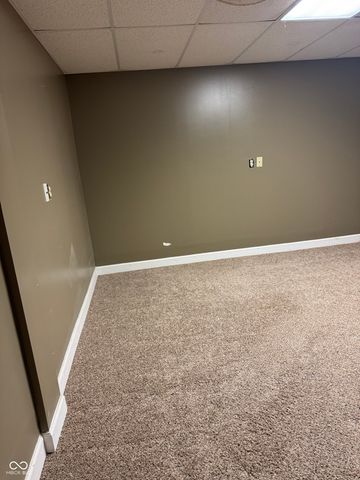 429 Cardinal Drive, Whiteland, IN 46184