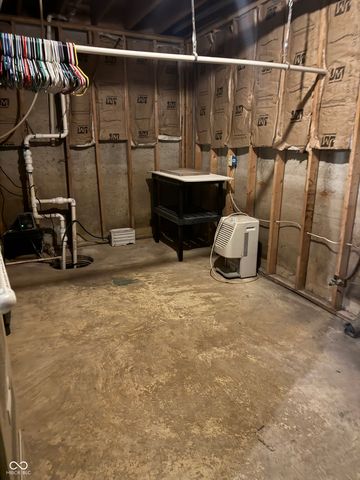 429 Cardinal Drive, Whiteland, IN 46184