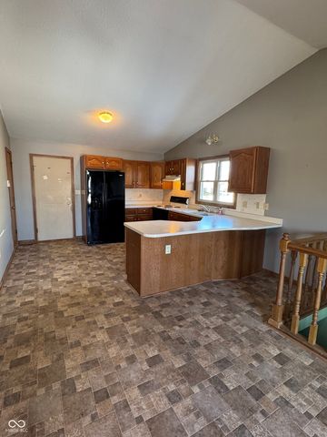 429 Cardinal Drive, Whiteland, IN 46184