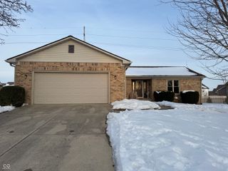 429 Cardinal Drive, Whiteland, IN 46184