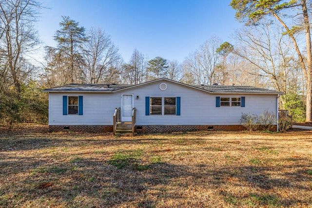 514 Dewaynes Drive, Wellford, SC 29385