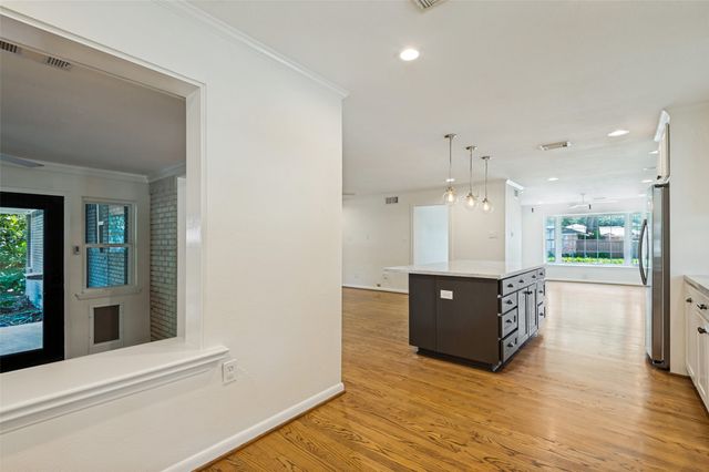 7105 Bennington Drive, Dallas, TX 75214