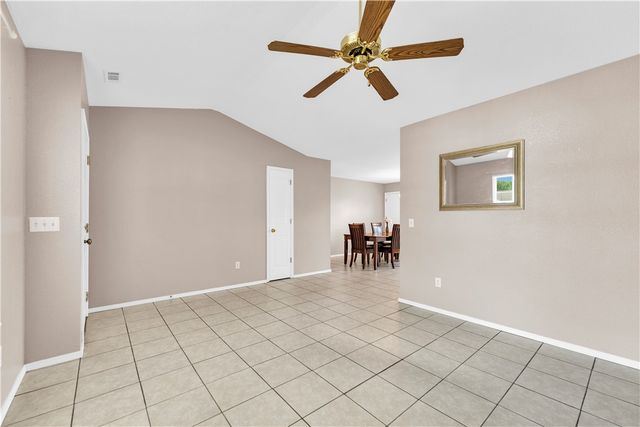 208 SE 17th Street, Bentonville, AR 72712